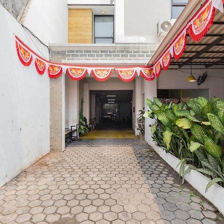 Reddoorz Plus Syariah Near Mall Pondok Indah Jakarta Eksteriør bilde