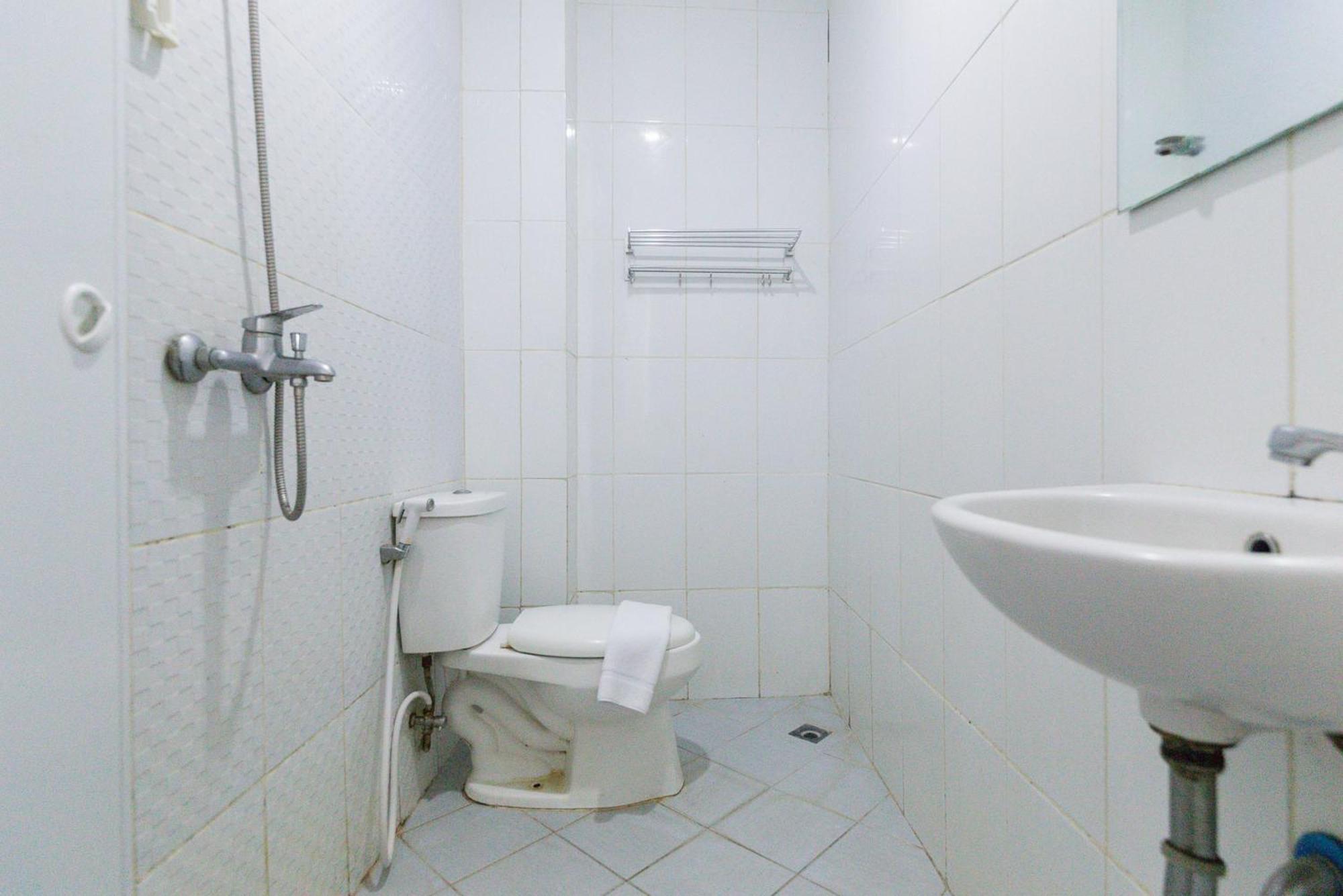 Reddoorz Plus Syariah Near Mall Pondok Indah Jakarta Eksteriør bilde