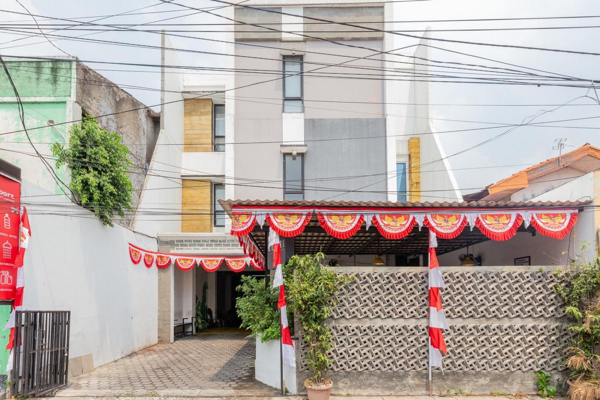Reddoorz Plus Syariah Near Mall Pondok Indah Jakarta Eksteriør bilde